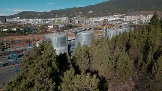 建设混凝土站水泥罐远景