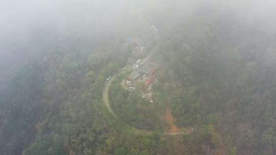 航拍秦岭山脉秋季风景云海