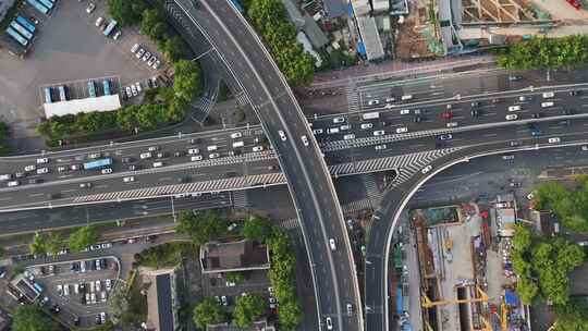 白天航拍城市道路交通立交桥