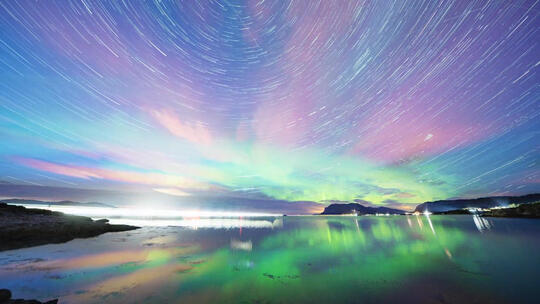 极光星轨延时摄影 夜晚湖边星空彩4K高清在线视频素材下载