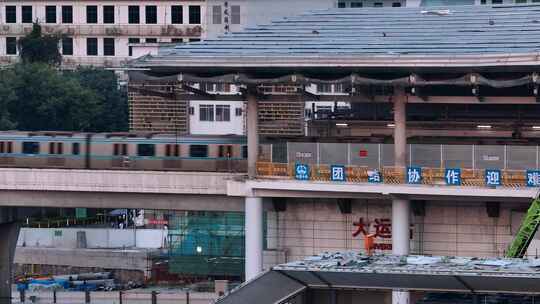 航拍施工中的深圳大运交通枢纽