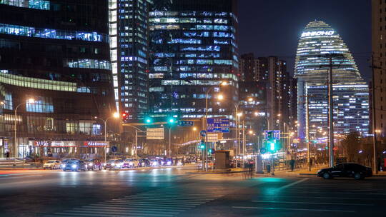 夜幕下的建筑与公路延时景观