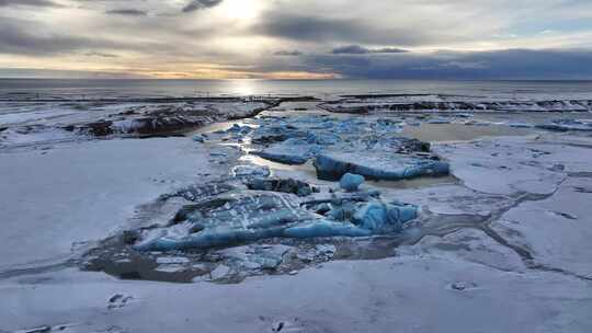 冰岛北极圈瓦特冰川国家公园钻石黑沙滩航拍视频素材模板下载