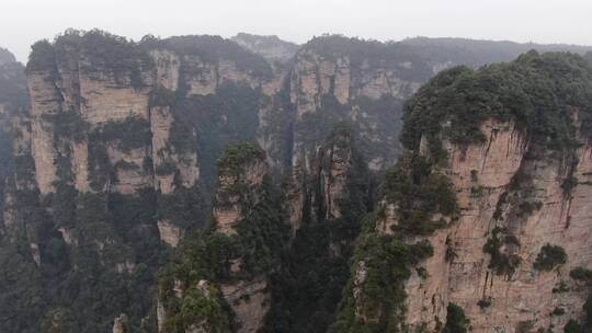 航拍湖南张家界武陵源天子山御笔峰十里画廊