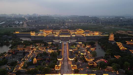 航拍湖北襄阳中国唐城夜景