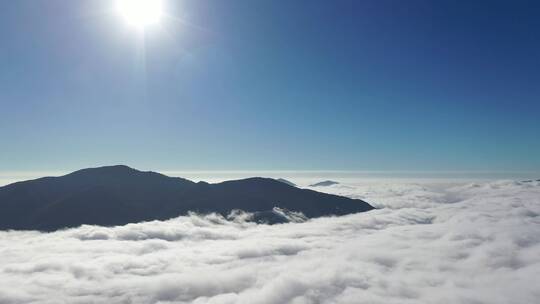 山峰云海延时航拍山水自然风光