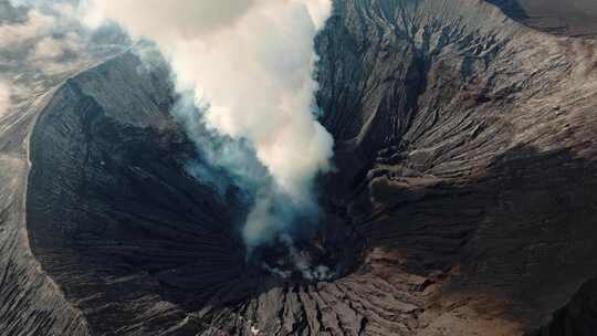 航拍Bromo火山云海