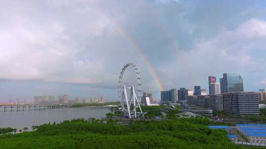 深圳宝安湾区之光摩天轮彩虹