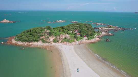 福建东山岛南屿双面海晴天航拍