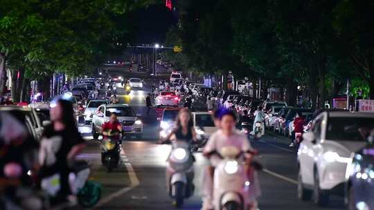 城市街道夜景