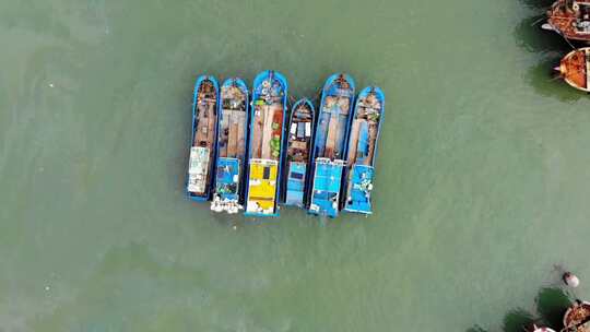 航拍福建漳州龙海岛美避风坞回港避风的渔船视频素材模板下载