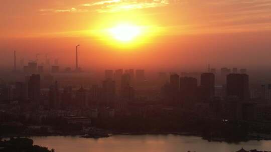 城市夕阳晚霞火烧云夜景降临山东聊城