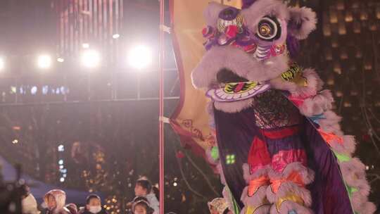 喜庆祥和的舞狮表演