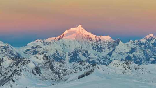 航拍梅里雪山