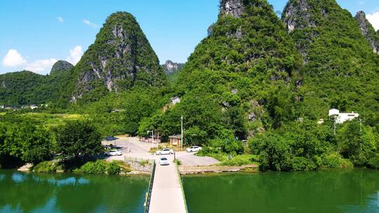 航拍广西桂林山水阳朔遇龙河田园风景