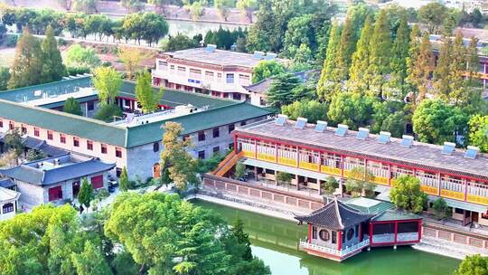 航拍扬州高旻寺运河河道寺庙塔游客全景空景