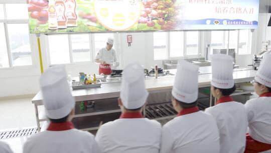 厨师培养 厨艺展示现场教学视频素材模板下载