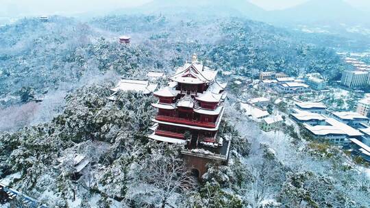 杭州西湖城隍阁雪景