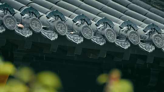 唯美屋檐下雨意境