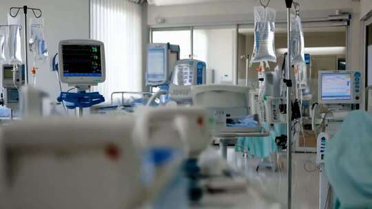 医院病房医疗设备场景
