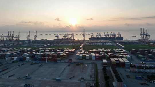 4k广州南沙港货运码头集装箱航拍