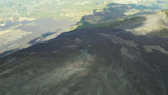 危地马拉火山熔岩灾害