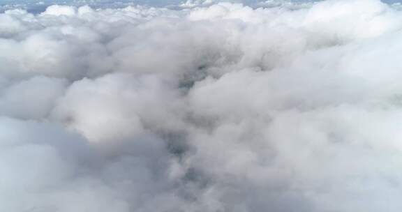 清晨云海日出云层山顶山林山峰云雾缭绕风景