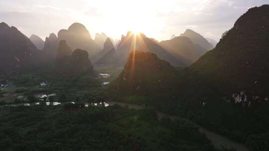 航拍桂林山脉日出日落