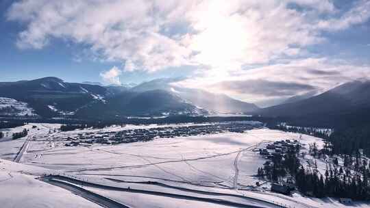 航拍新疆雪山美景