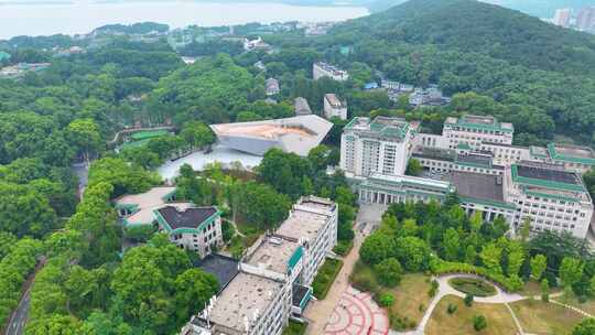 湖北武汉大学文理学部校区航拍校园珞珈山学