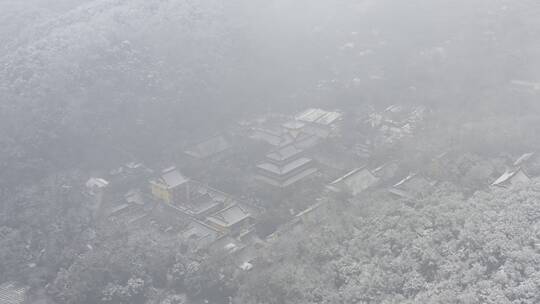 杭州灵隐雪下雪航拍