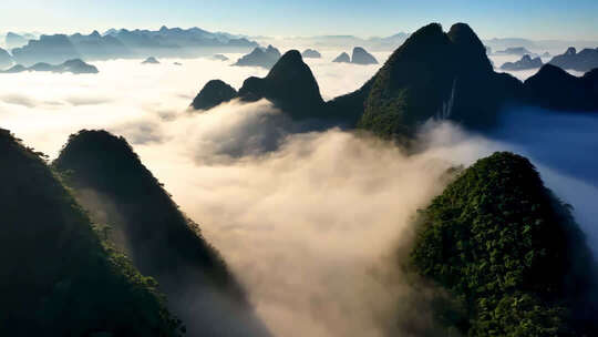 壮丽山河云海景观