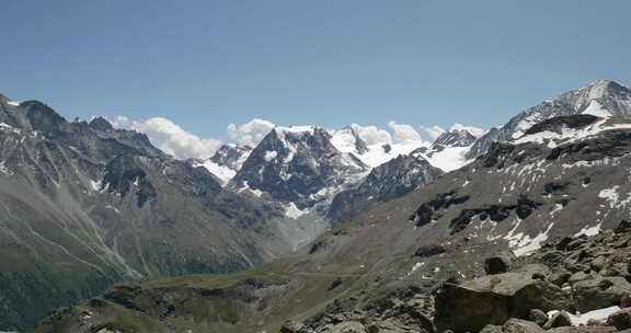 山谷，峡谷，白雪覆盖，山区