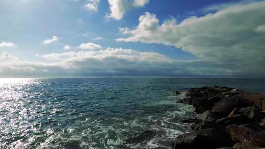 海堤上的海景