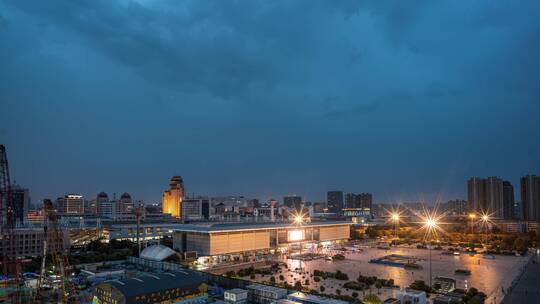 郑州火车站西广场夜景延时摄影