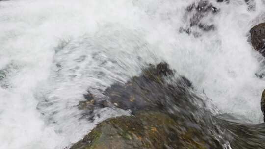 清澈河水河流水源水流溪流溪水