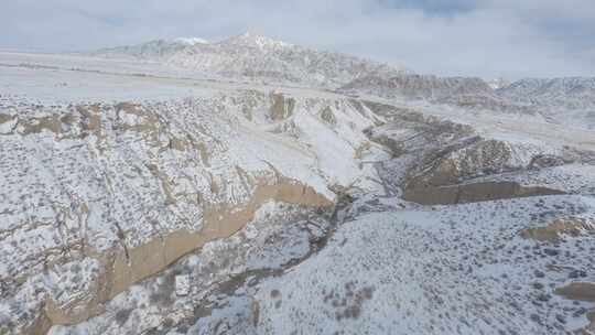 fpv穿越机航拍德令哈青藏高原雪山峰雪景