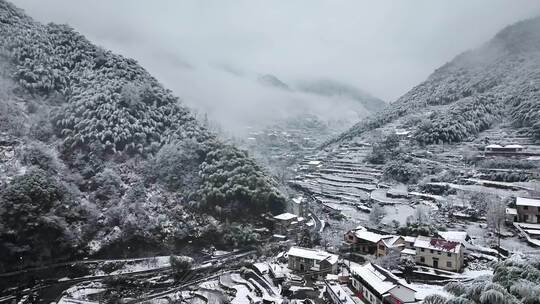 山村雪景俯瞰全景 浙西天池