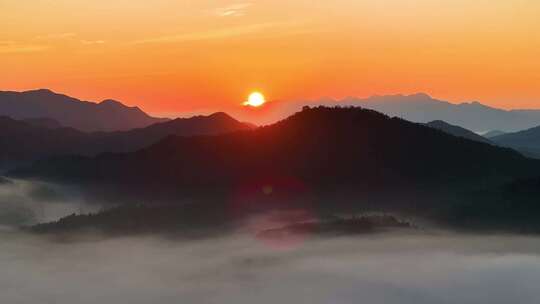 美丽乡村振兴宣传片山间烟清晨日出云雾朝霞