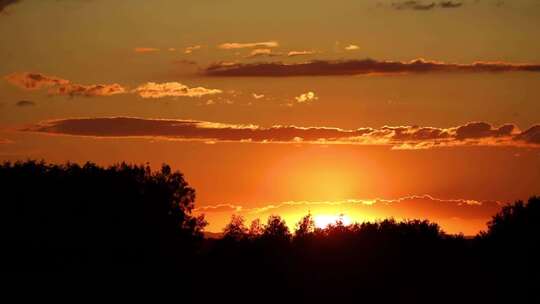 夕阳霞光