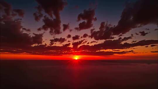 清晨早晨日出云海太阳升起云海云海日出云层