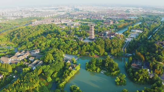 江苏省扬州市瘦西湖大明寺晨曦航拍