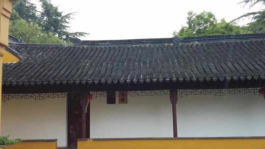 古建筑下雨素材苏州北寺塔实拍