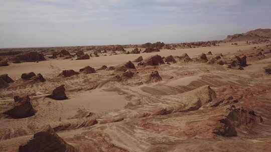 青海俄博梁雅丹 火星地貌航拍视频素材模板下载