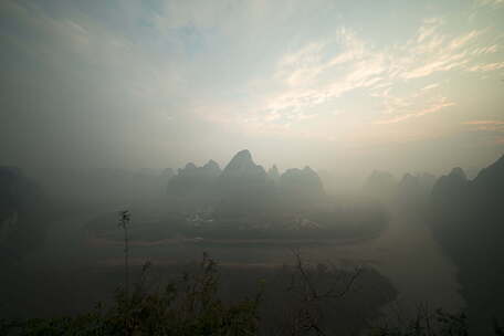 桂林山水马蹄湾