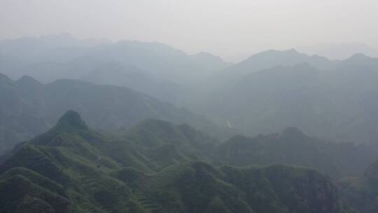 航拍大山水墨