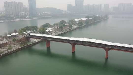 航拍衡阳市冬季雪景东洲岛雪景