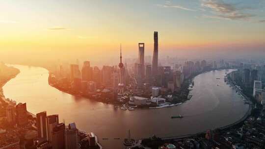 上海航拍东方明珠大气上海