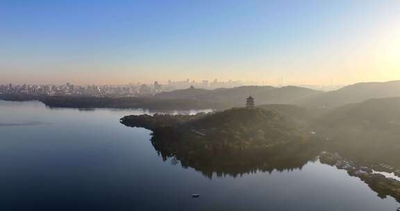 航拍杭州西湖雷峰塔秋日日出美景