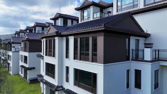 联排现代中式风格别墅群外观新住宅区院子